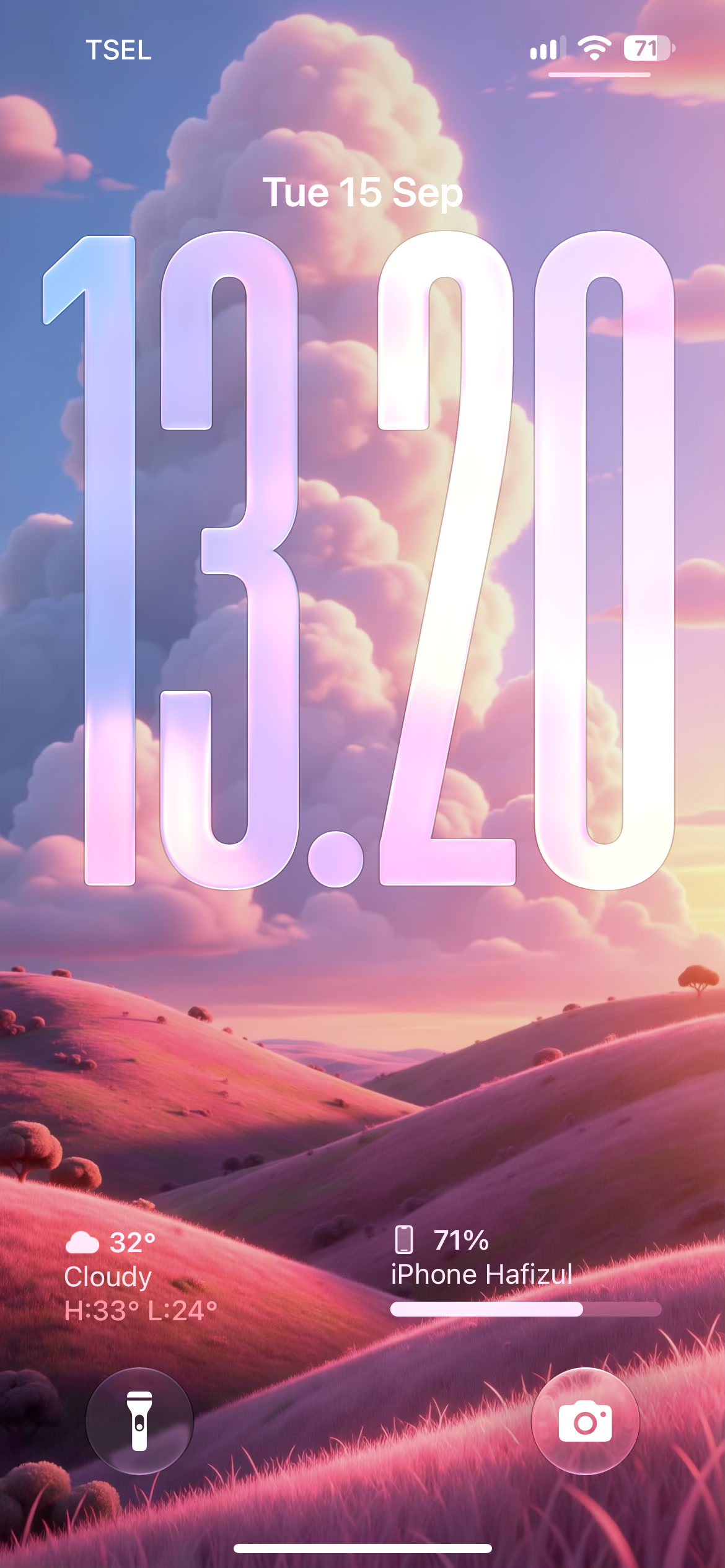Layar kunci dengan wallpaper buatan Image Playground
